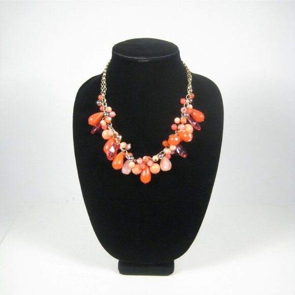 Goldtone Chain Plastic Beaded Charm Necklace 21 Inch Festival Runway Statement - Picture 4 of 9